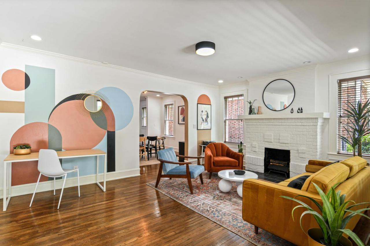 Sun Lit Bungalow With Good Vibes And Lots Of Wine - Designedbydom アトランタ エクステリア 写真